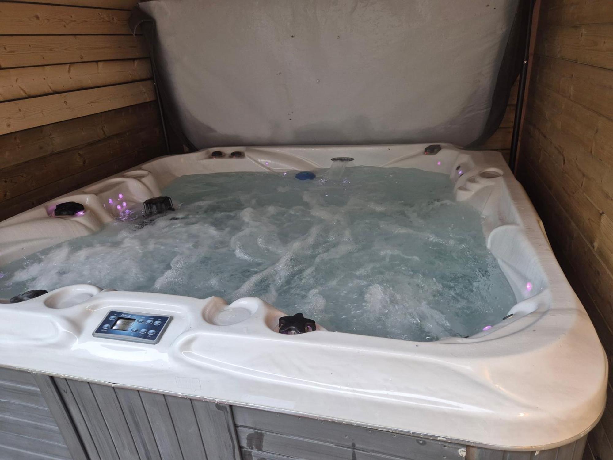 Luxe Boshuisje Met Prive Wellness & Jacuzzi Op De Veluwe إرميلو المظهر الخارجي الصورة